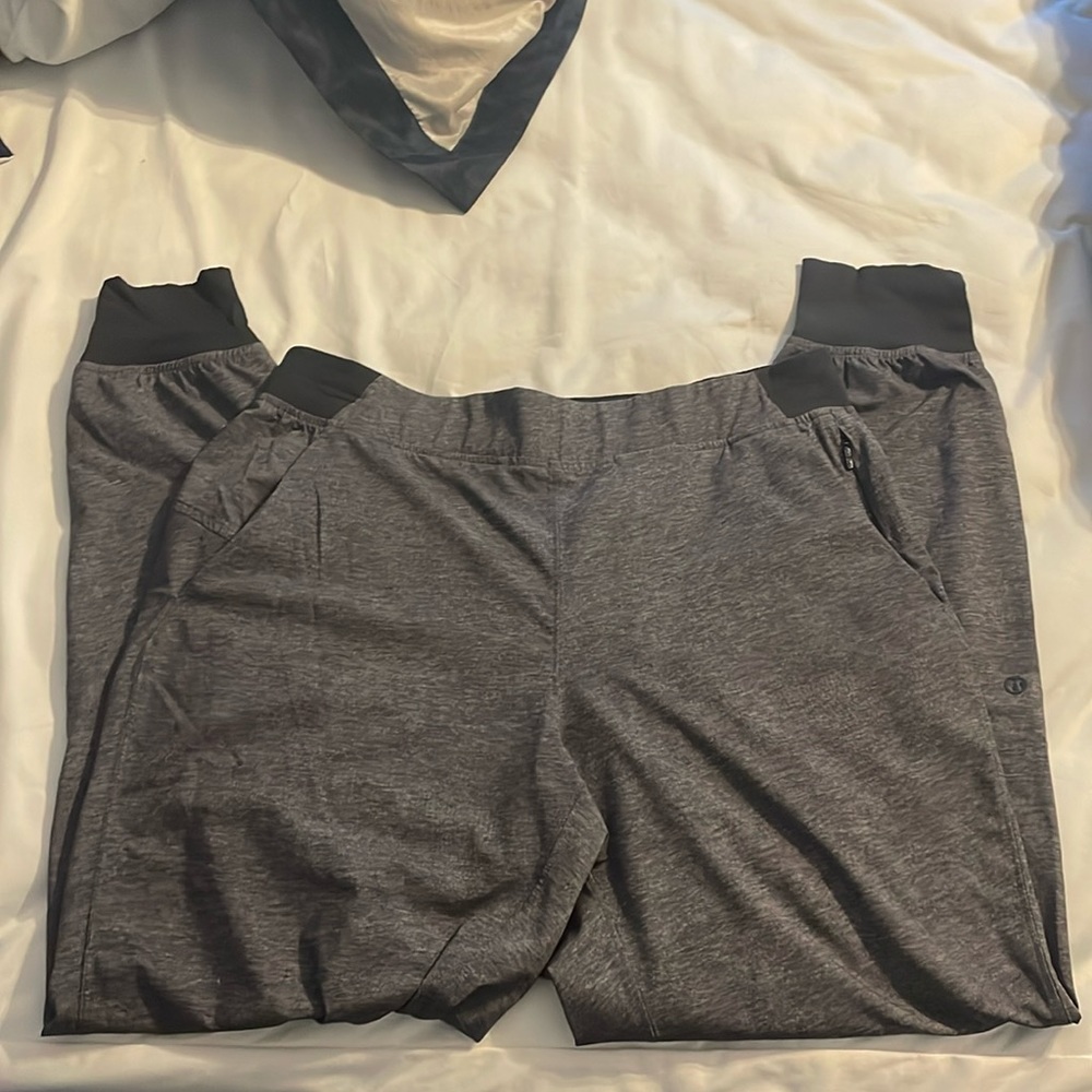 Lululemon joggers